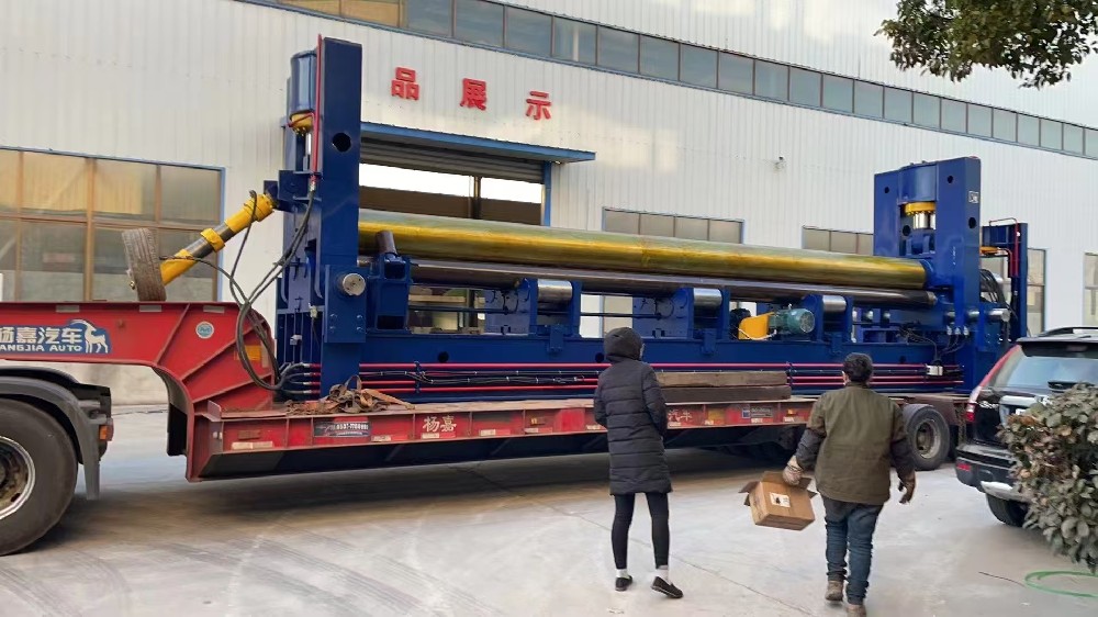 W11系列掛車用卷板機(jī)